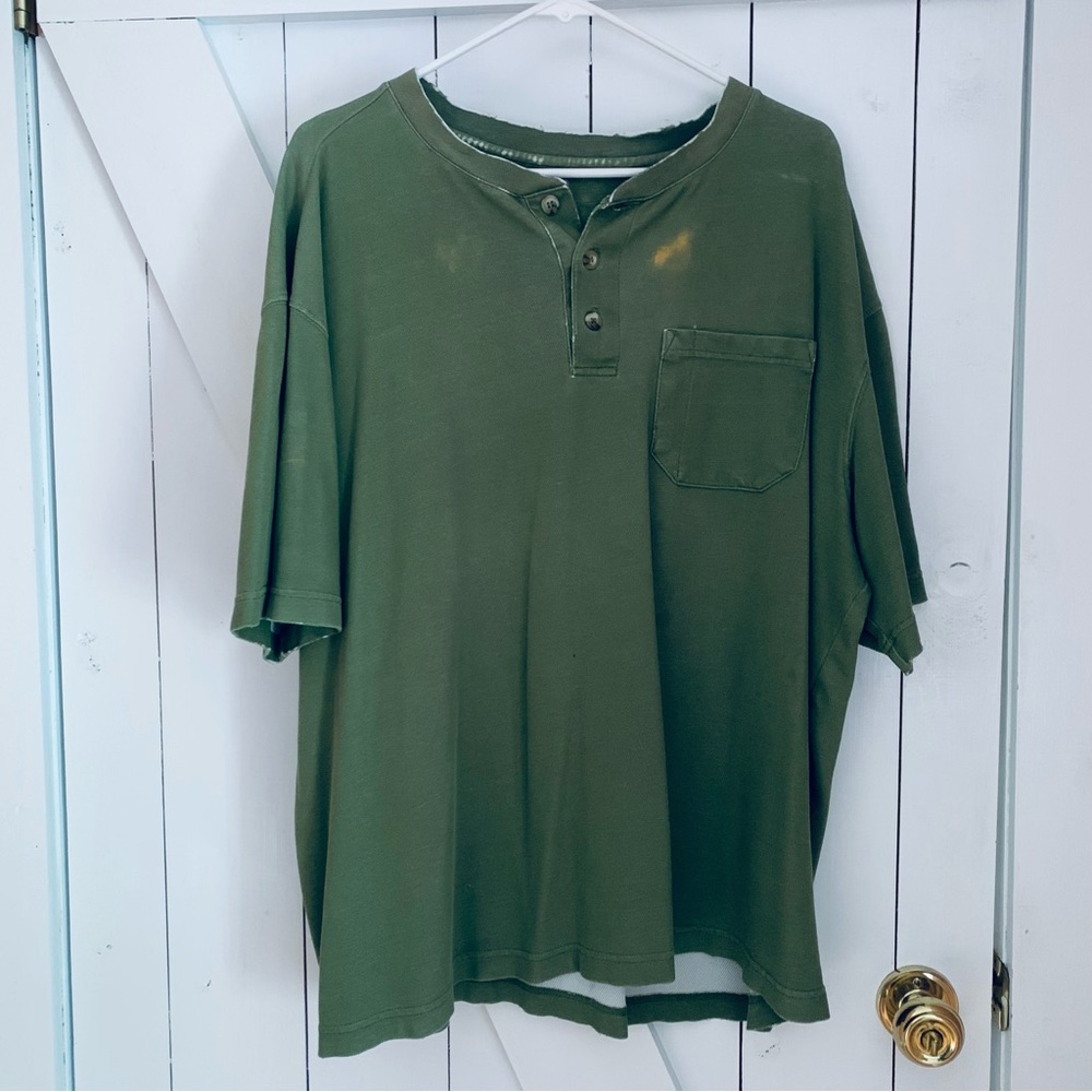 Men's Distressed T-Shirt XL Button Crew Neck Short Sleeve